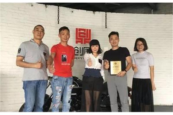 顏金華深圳廣告公司 廣告設計公司起名?