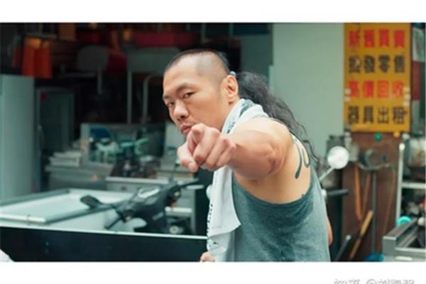 金點(diǎn)廣告設(shè)計(jì)師
